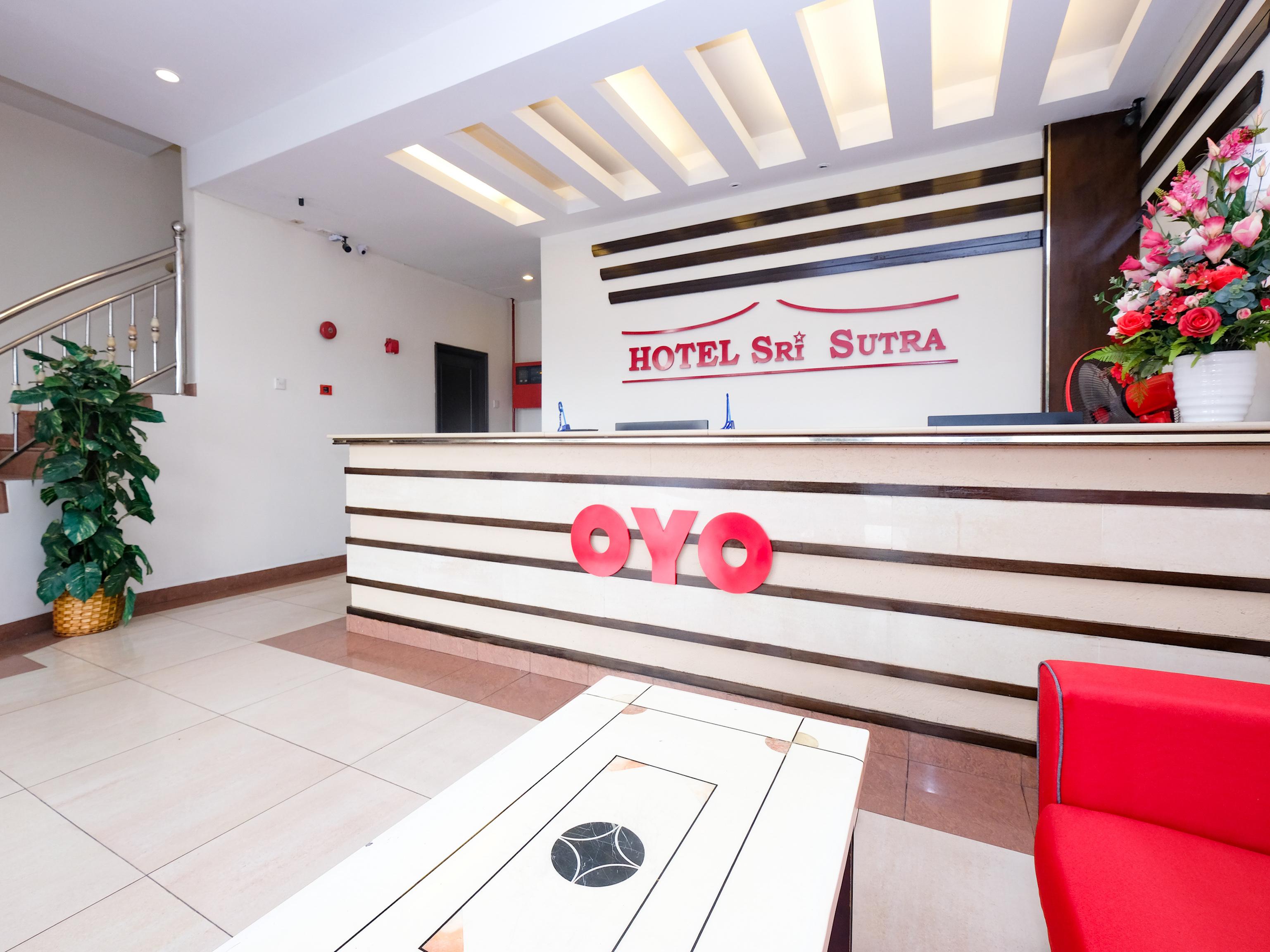 Hotel Sri Sutra - Sungai Buloh Petaling Jaya Bagian luar foto