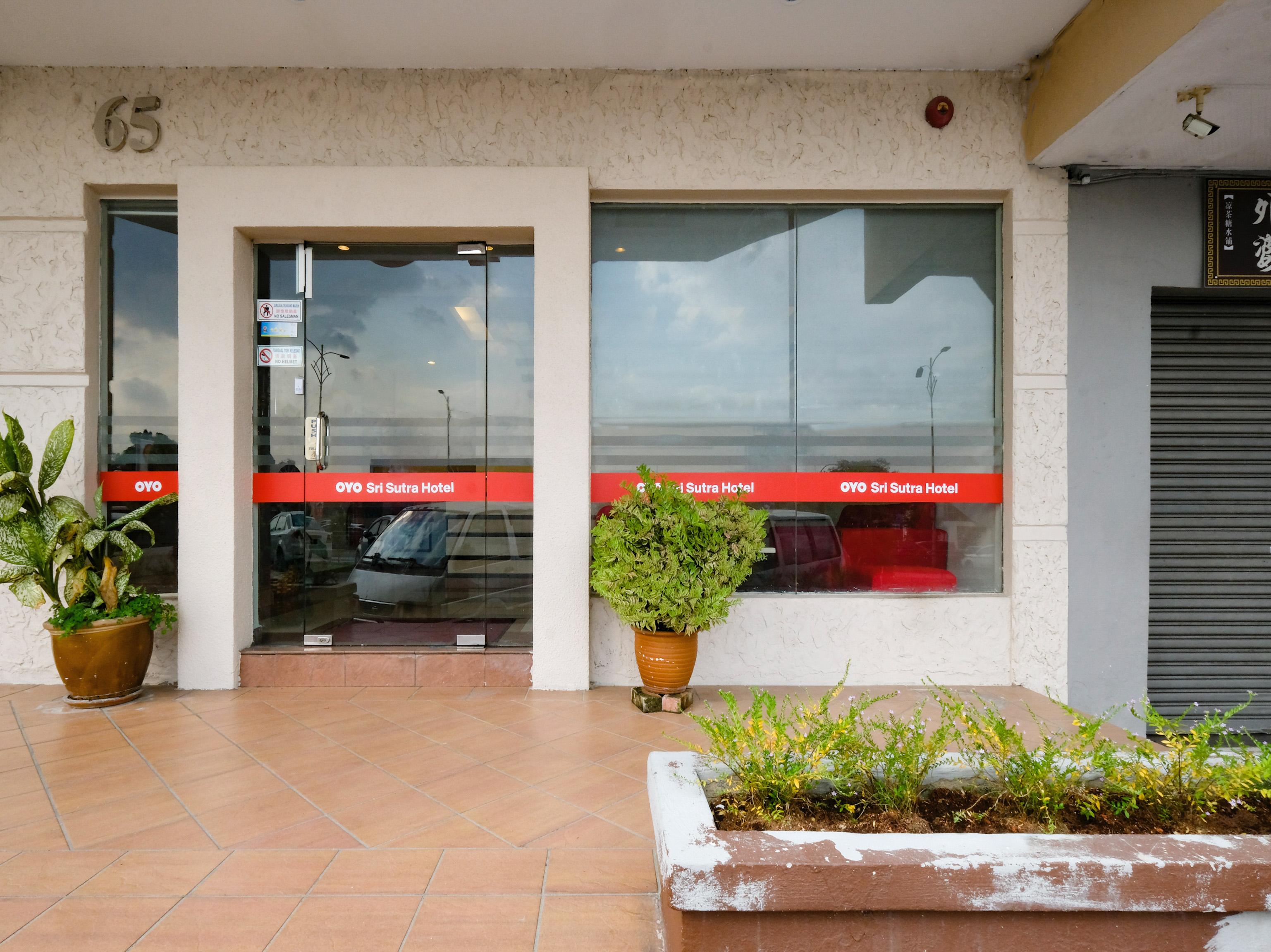 Hotel Sri Sutra - Sungai Buloh Petaling Jaya Bagian luar foto